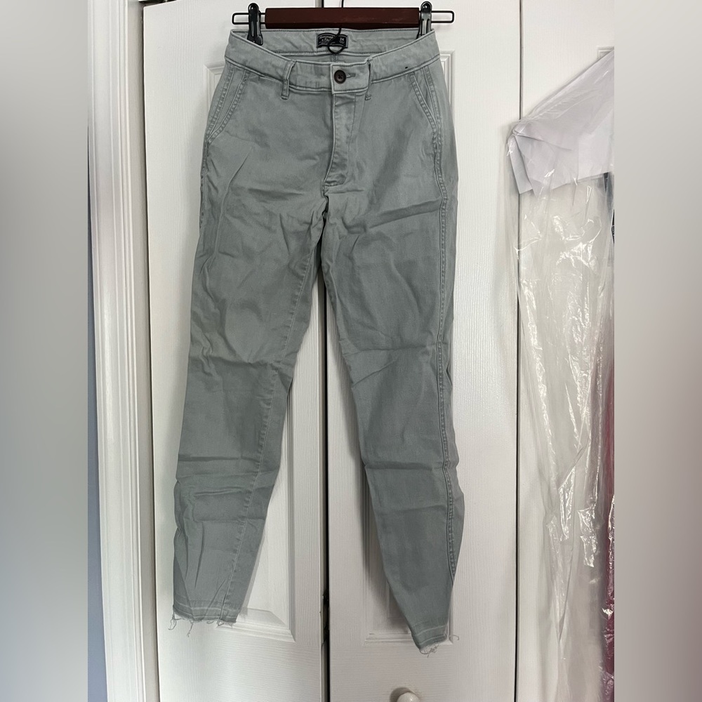 Abercrombie & Fitch Women’s Pants